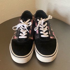 Vans Floral Sneaker in Women’s Size 9 1/2